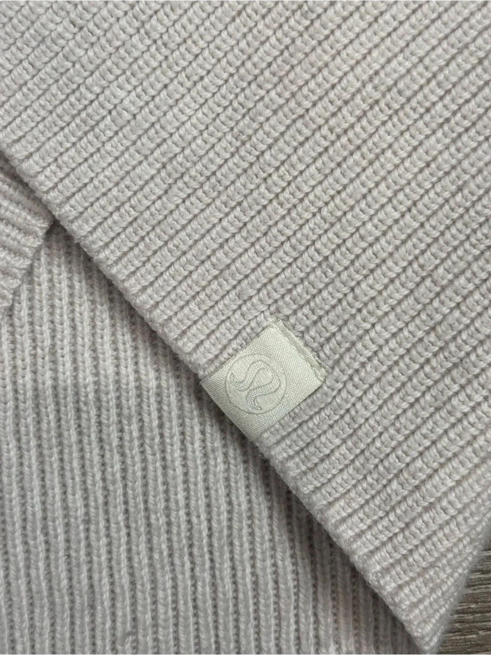 lululemon athletica Merino Wool Cream Ribbed Crew Sweater 1096